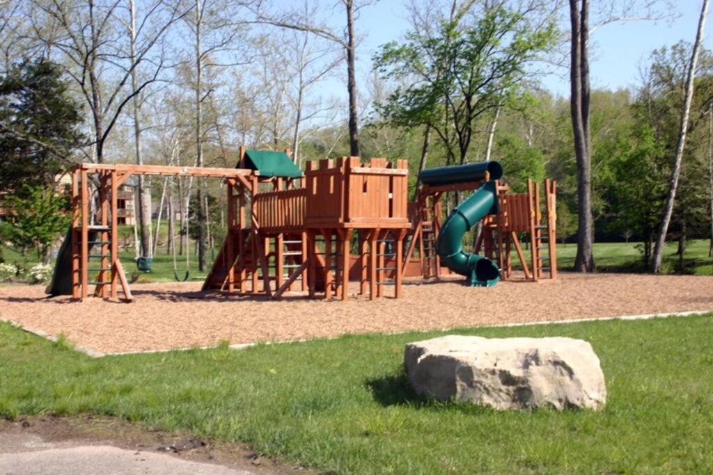 Couples Condo Retreat Overlooking Golf Course Branson West Zewnętrze zdjęcie