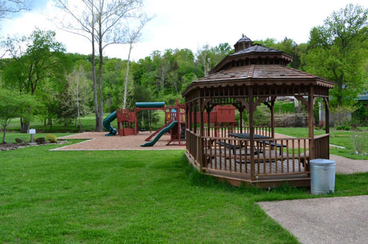 Couples Condo Retreat Overlooking Golf Course Branson West Zewnętrze zdjęcie